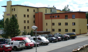 Zateplení fasády hotelu - Rožnov pod Radhoštěm